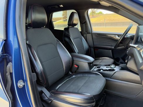Used 2023 Ford Escape ST-Line w/ Tech Pack #1 FWD image 24