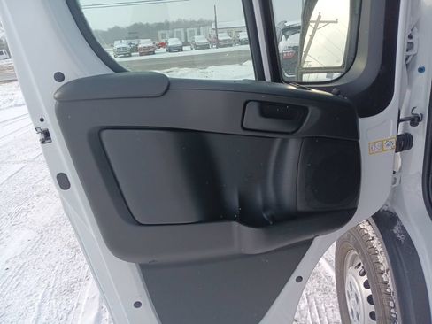 New 2025 RAM ProMaster 3500 w/ Cold Weather Group FWD image 10