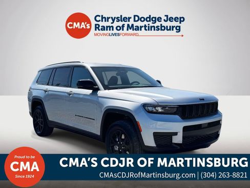 New 2025 Jeep Grand Cherokee L Altitude AWD/4WD image 1