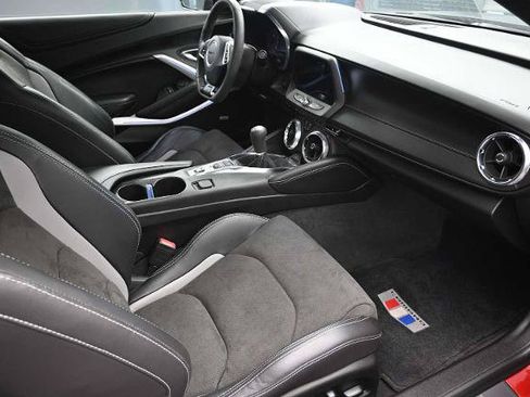 Used 2020 Chevrolet Camaro LT w/ 1LE Track Performance Package RWD image 13