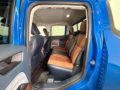 Used 2022 Ford Maverick Lariat w/ Lariat Luxury Package FWD image 16
