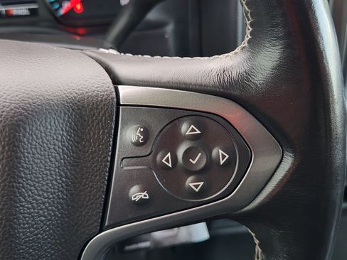 Used 2019 Chevrolet Silverado 1500 LT AWD/4WD image 30