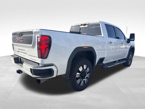 Used 2024 GMC Sierra 2500 Denali w/ Denali Reserve Package AWD/4WD image 7