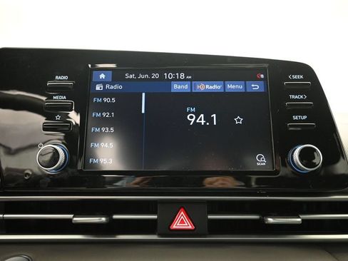 Used 2022 Hyundai Elantra SEL w/ Convenience Package FWD image 15