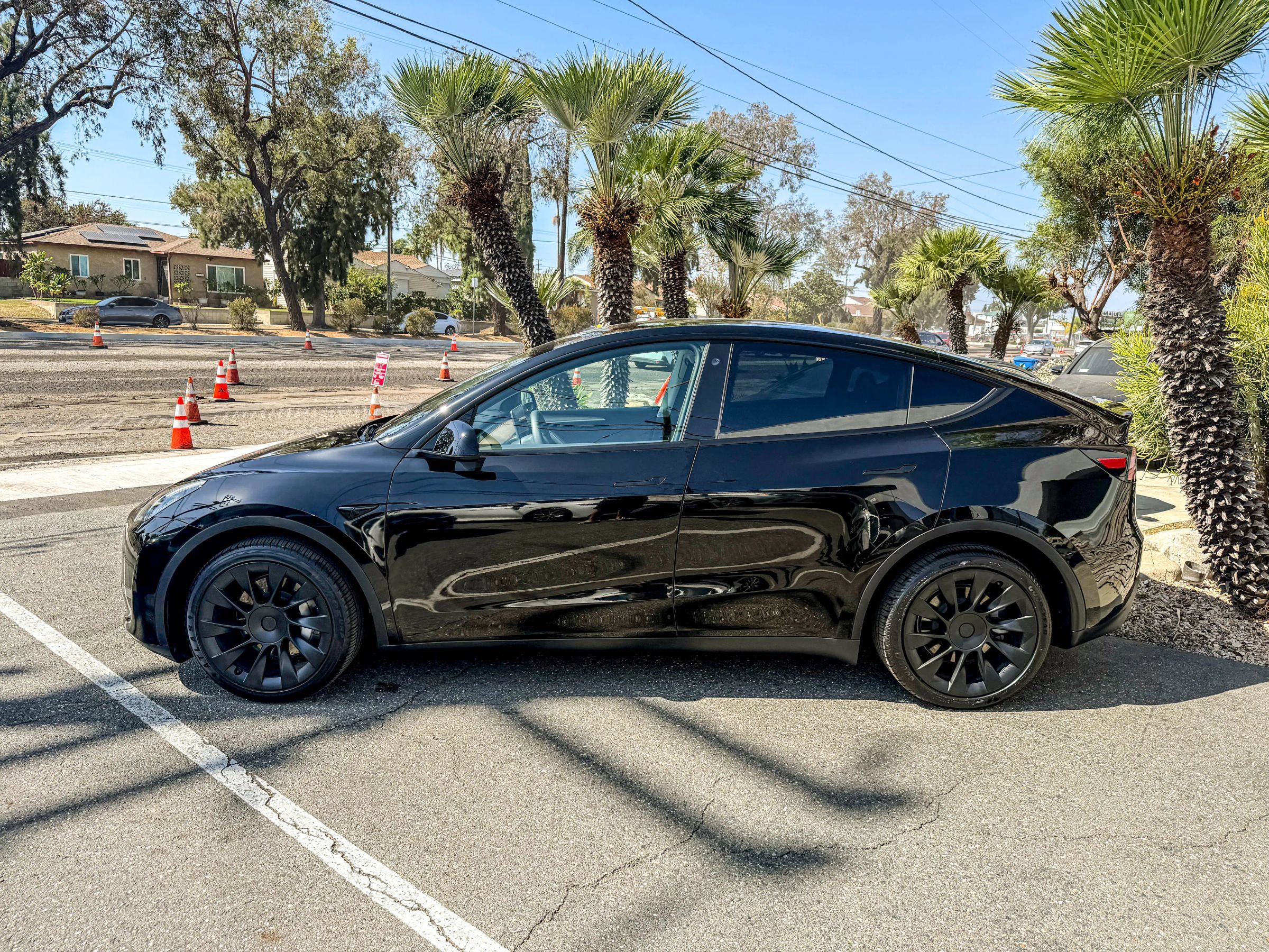 Used 2023 Tesla Model Y Long Range AWD/4WD image 14