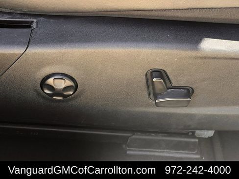 Used 2021 Chrysler 300 S image 26