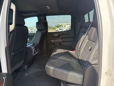 Used 2021 Chevrolet Silverado 1500 High Country w/ Technology Package image 41