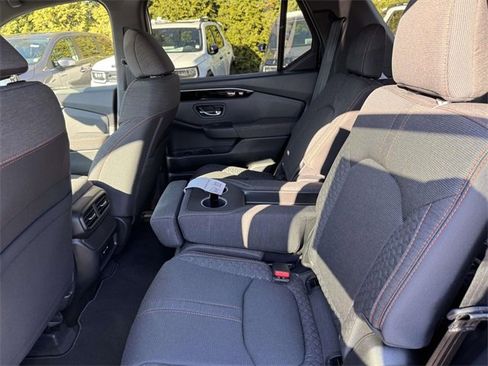 New 2025 Honda Pilot Sport image 9