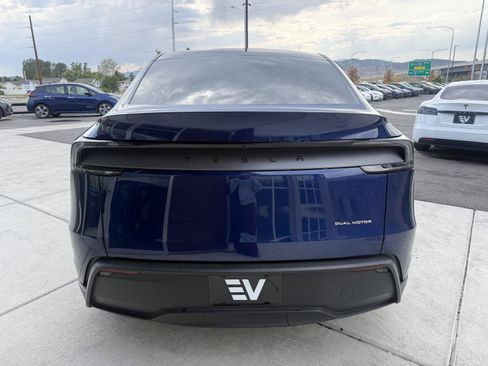 Used 2026 Tesla Model Y Long Range AWD/4WD image 7