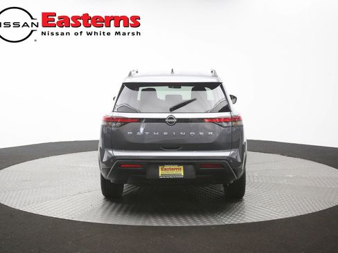 Used 2025 Nissan Pathfinder SV FWD image 37