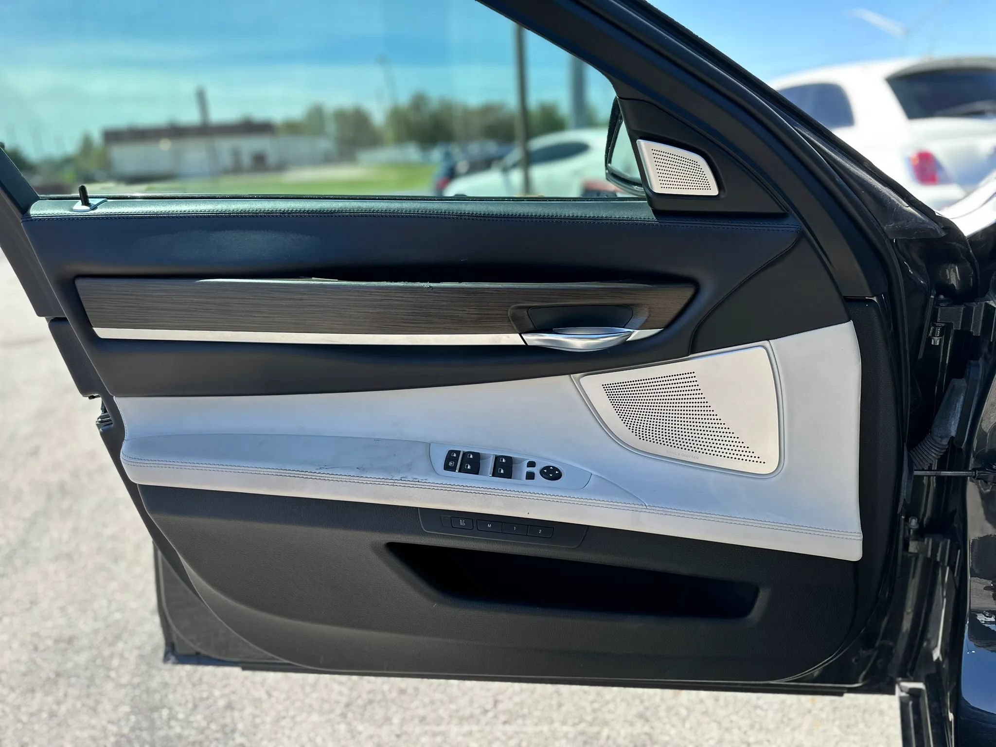 Used 2013 BMW 740i RWD image 54