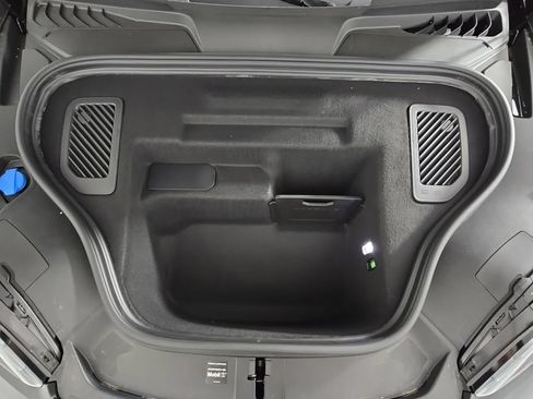 Certified 2026 Porsche Macan 4 Electric AWD/4WD image 13