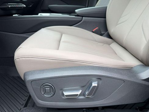New 2026 Audi Q3 quattro 2.0T AWD/4WD image 13