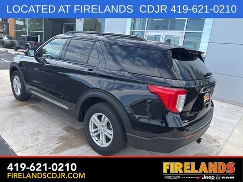 Used 2023 Ford Explorer XLT w/ Equipment Group 202A AWD/4WD image 10