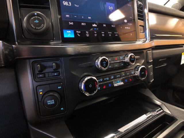 New 2027 Ford F250 Lariat w/ Lariat Premium Package AWD/4WD image 17