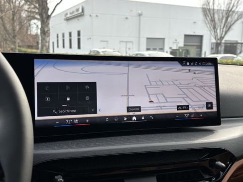 Used 2026 BMW 330i Sedan w/ Convenience Package image 28