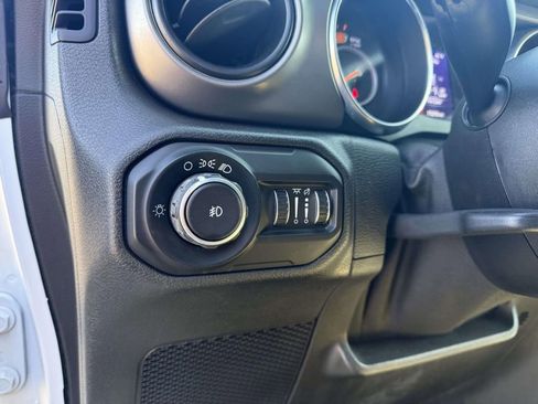 Used 2021 Jeep Wrangler Sport image 13