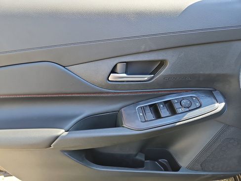 New 2026 Nissan Sentra SR FWD image 10