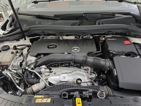 Used 2023 Mercedes-Benz GLA 250 4MATIC w/ AMG Line Exterior image 68