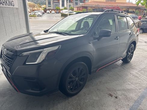 Used 2023 Subaru Forester Sport image 6