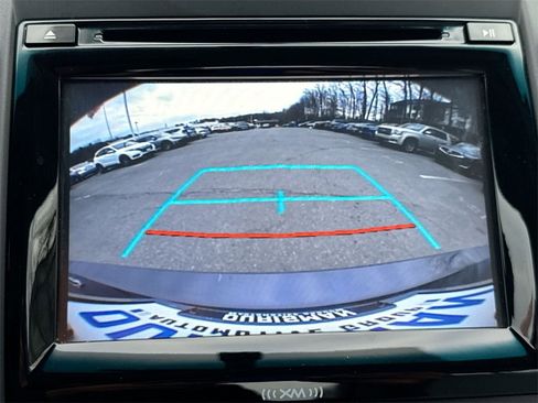 Used 2017 Toyota Camry XLE image 21