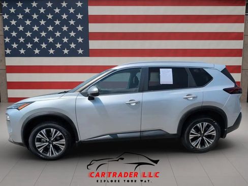 Used 2022 Nissan Rogue SV w/ SV Premium Package AWD/4WD image 3