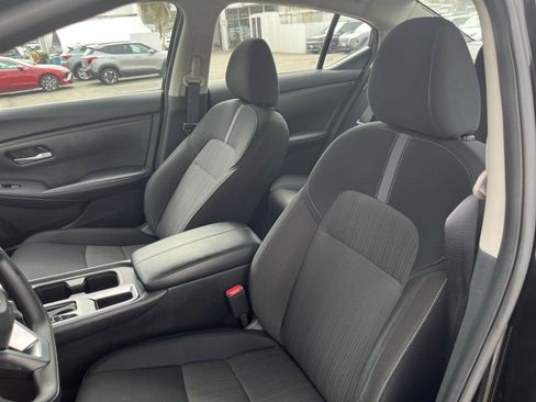 Used 2025 Nissan Sentra SV FWD image 27