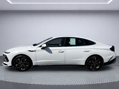 Used 2025 Hyundai Sonata SEL FWD image 3