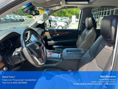 Used 2017 Cadillac Escalade Luxury AWD/4WD image 11