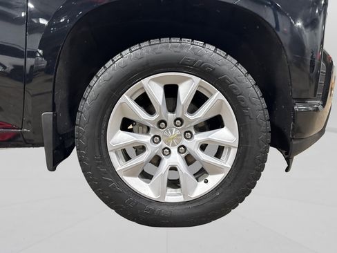 Used 2020 Chevrolet Silverado 1500 Custom w/ Custom Value Package image 48