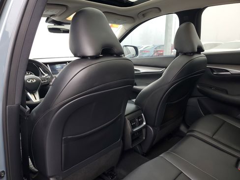 Used 2023 INFINITI QX50 Luxe image 12