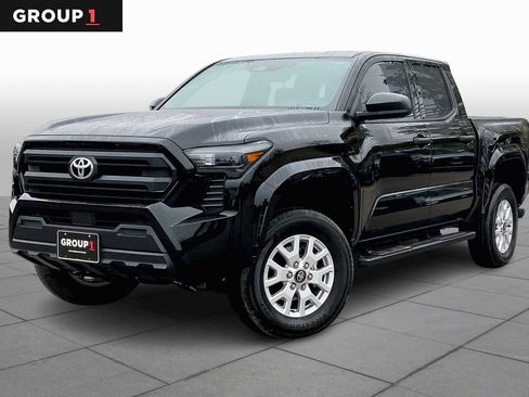 Used 2025 Toyota Tacoma SR image 1