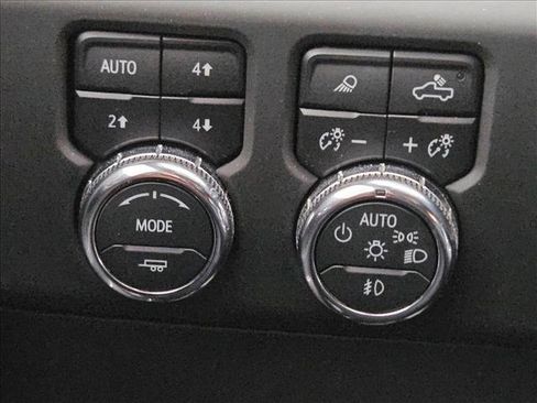Used 2024 GMC Sierra 2500 Denali w/ Denali Reserve Package AWD/4WD image 19
