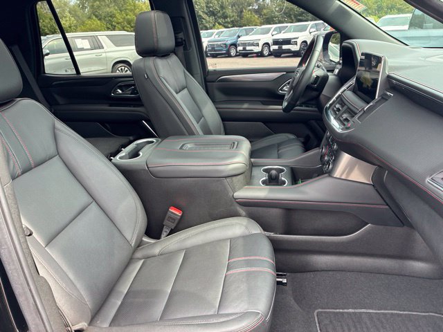 Used 2024 Chevrolet Tahoe RST w/ Luxury Package AWD/4WD image 9