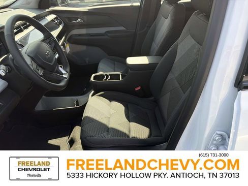 New 2027 Chevrolet Bolt LT w/ Comfort Package image 18