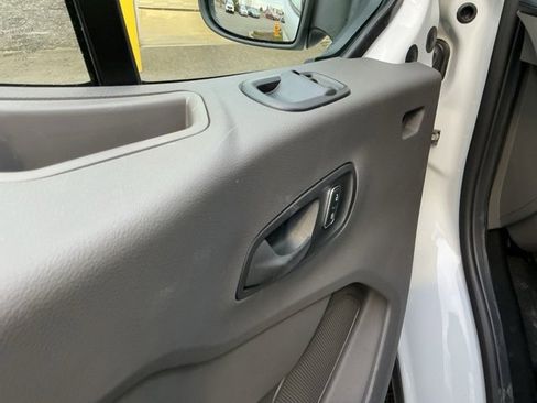 New 2026 Ford Transit 250 148 Medium Roof image 14