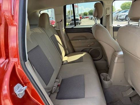 Used 2010 Jeep Compass Sport image 17