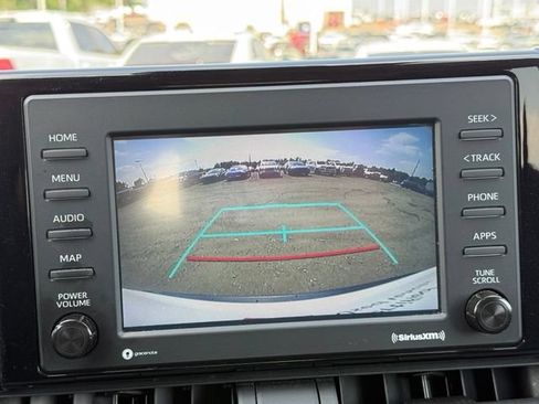 Used 2021 Toyota RAV4 XLE w/ Convenience Package AWD/4WD image 11