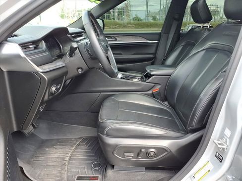 Used 2022 Jeep Grand Cherokee L Overland AWD/4WD image 16