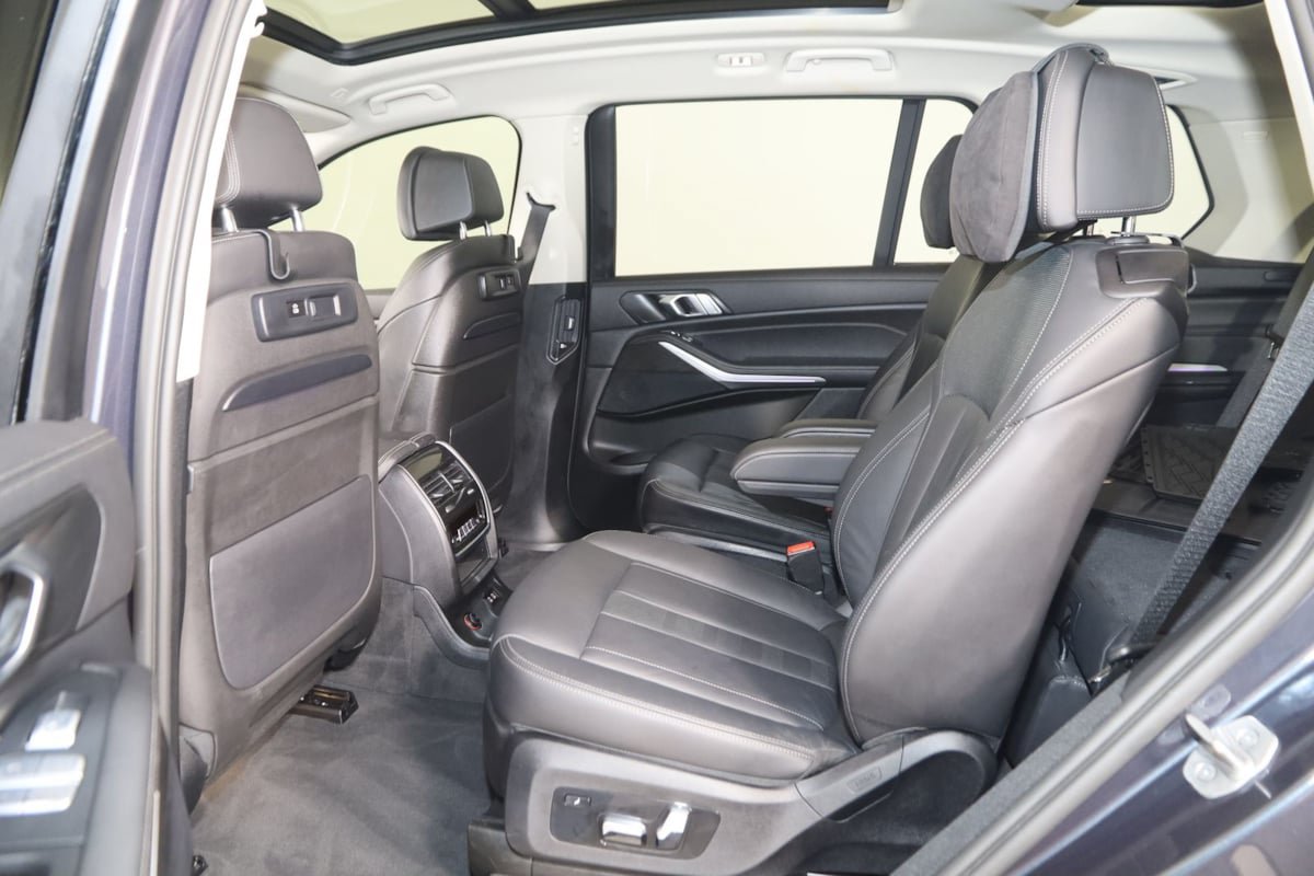 Used 2022 BMW X7 xDrive40i w/ Premium Package AWD/4WD image 55