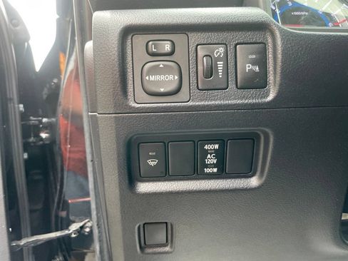 Used 2019 Toyota 4Runner Limited AWD/4WD image 20
