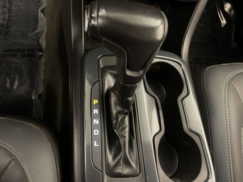 Used 2017 Chevrolet Colorado Z71 image 9