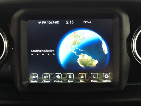 Used 2020 Jeep Wrangler Unlimited Sahara AWD/4WD image 6