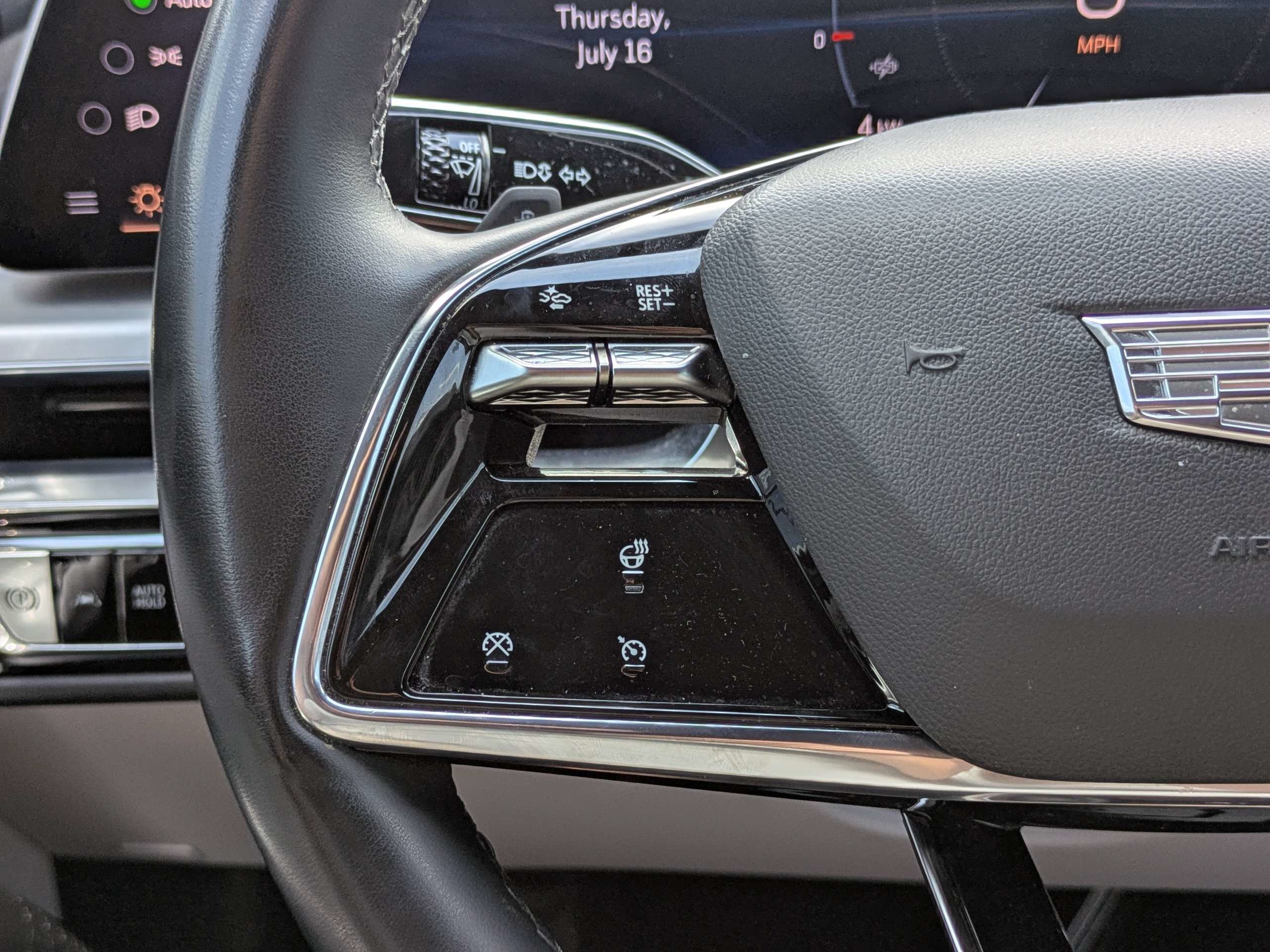 Used 2024 Cadillac Lyriq Sport RWD image 25