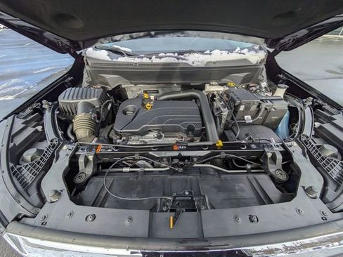 Used 2023 GMC Terrain SLE w/ Driver Convenience Package image 36