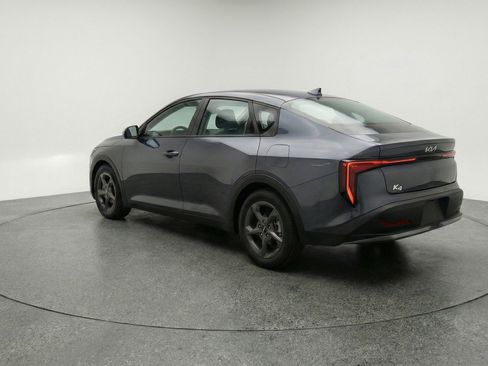 Used 2025 Kia K4 LXS image 5