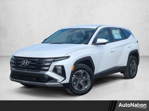 New 2026 Hyundai Tucson Blue SE image 1