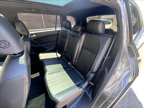 Certified 2023 Volkswagen Tiguan SE R-Line FWD image 25