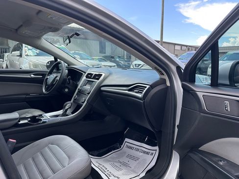 Used 2015 Ford Fusion S FWD image 12