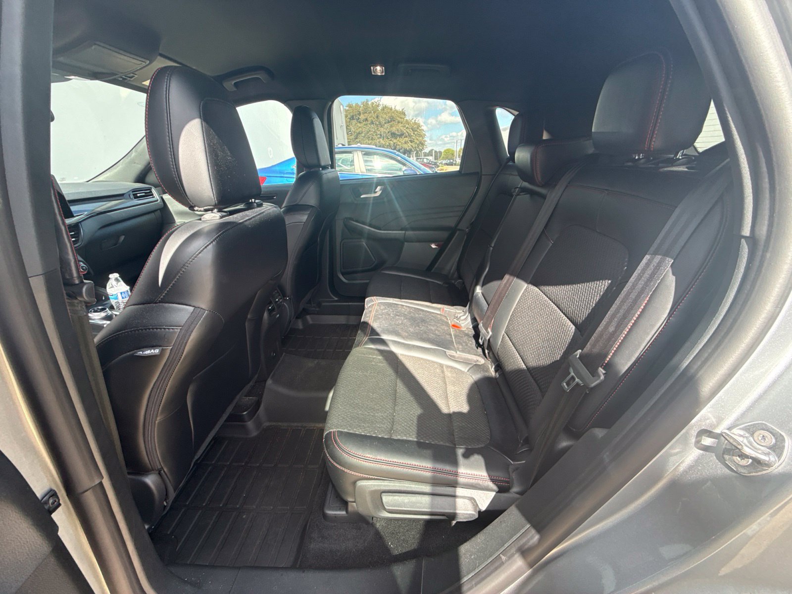 Used 2024 Ford Escape ST-Line w/ Tech Pack #1 FWD image 17